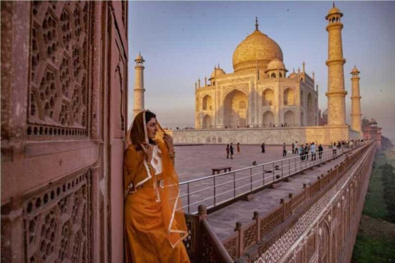 From Delhi: Taj Mahal Agra Day Trip With Guide & Transfer - Language Options