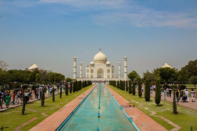 From Delhi: Taj Mahal, Agra Fort and Fatehpur Sikri Day Trip - Frequently Asked Questions