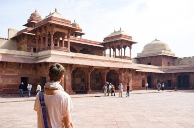 From Delhi: Taj Mahal, Agra Fort, Fatehpur Sikri Tour by Car - Private Guided Tour