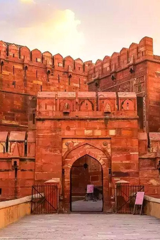 From Delhi: Taj Mahal & Agra Private Day Trip - Explore Iconic Landmarks