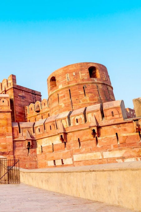 From Delhi: Taj Mahal & Agra Private Day Trip With Transfers - Meeting Point