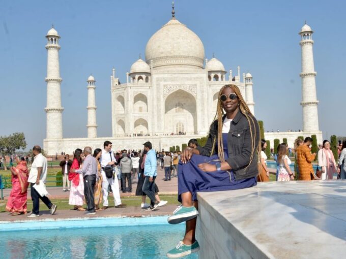 From Delhi: Taj Mahal & Agra Tour by Gatimaan Express Train - Highlights of the Tour