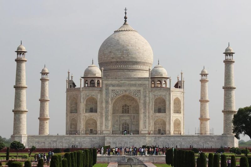 From Delhi: Taj Mahal and Agra Fort Day Trip With Transfers - Tour Guide and Languages