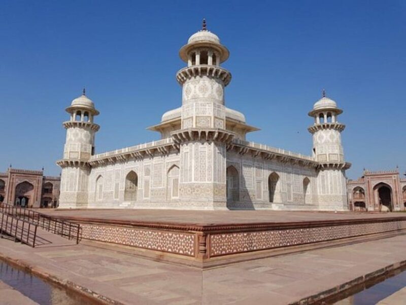 From Delhi: Taj Mahal Day Trip by High Speed Gatimaan Train - Guided Monument Visits