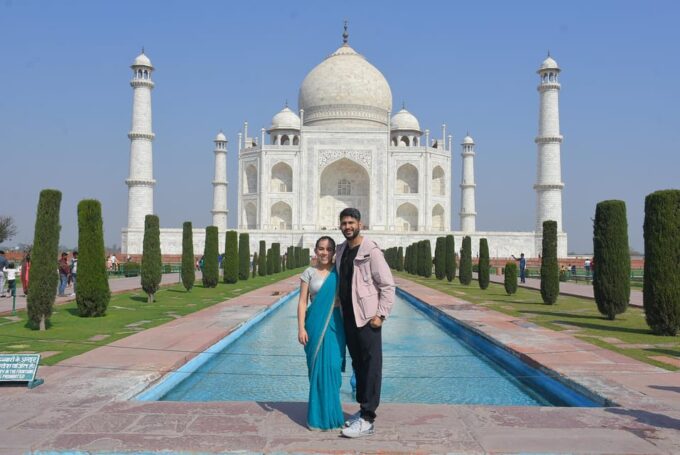 From Delhi: Taj Mahal & Fatehpur Sikri Day Tour by Car - Pickup and Transportation