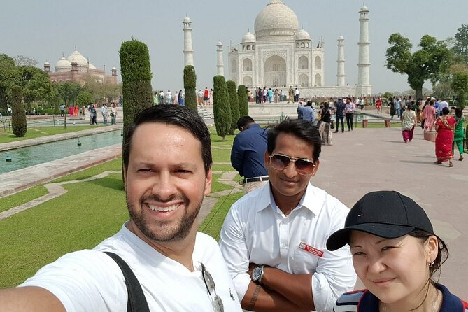From Delhi: Taj Mahal Sunrise & Agra Fort Tour With 5* Breakfast - Agra Fort Exploration