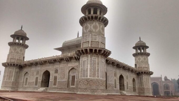 From Delhi: Taj Mahal Sunrise & Agra Tour by Car With Guide - Explore Agra and Surroundings