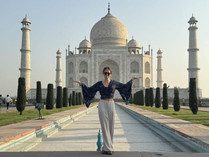 From Delhi: Taj Mahal Sunrise and Agra Fort Luxurious Tour - Pickup and Drop-off Locations