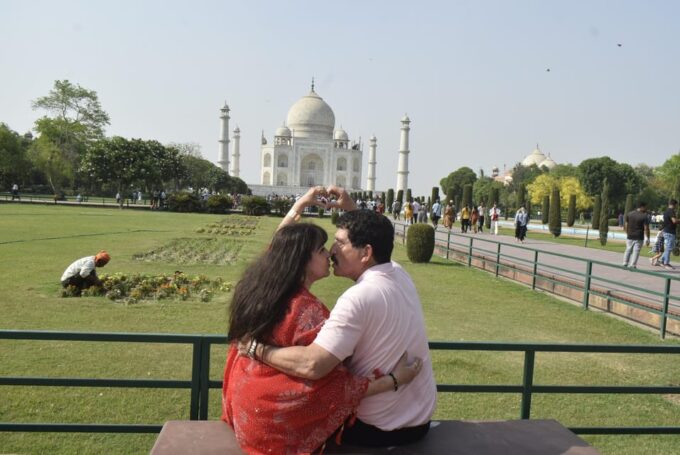 From Delhi: Taj Mahal Sunrise With Fatehpur Sikri in 2 Days - What to Bring