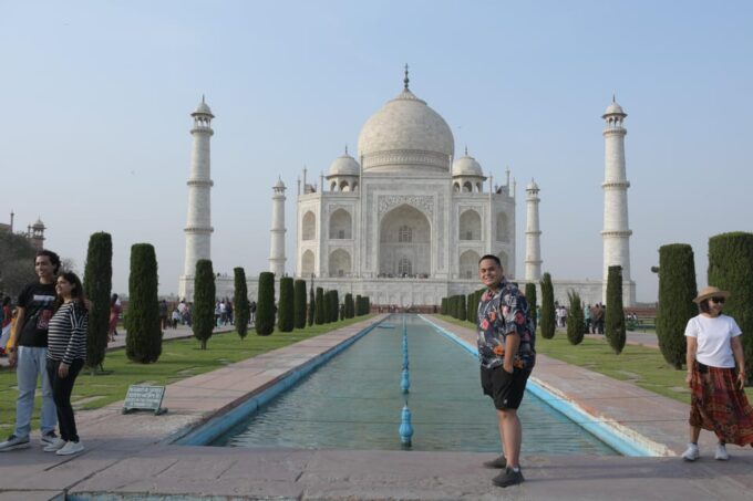 From Delhi: Taj Mahal Sunrise With Fatehpur Sikri in 2 Days - Restrictions