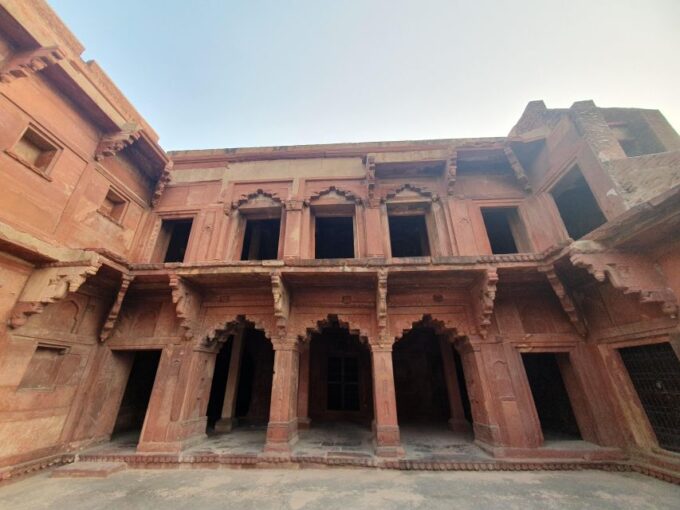 From Delhi: Taj Mahal Tour With Professional Photographer - Additional Information and Policies