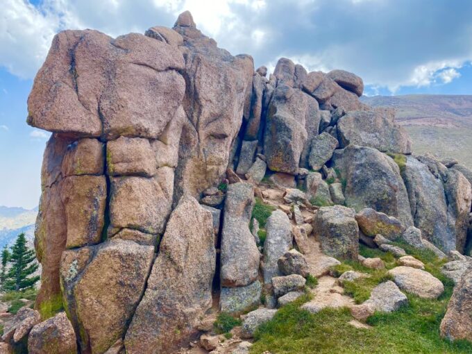 From Denver: Pikes Peak and Garden of the Gods Guided Tour - Exploring Pikes Peak and Garden of the Gods