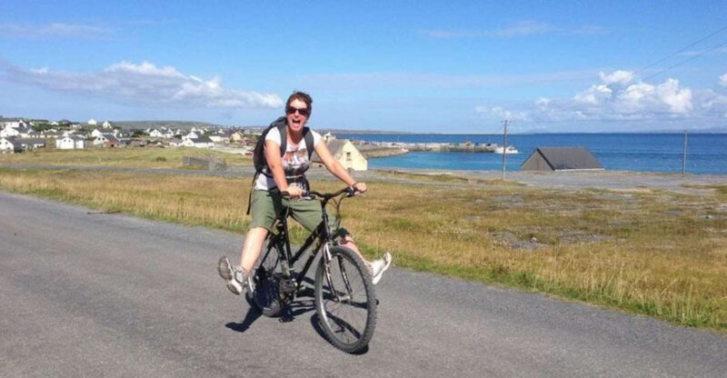 From Doolin: Day Trip to Inisheer With Bike or Bus Tour - Inclusions and Amenities