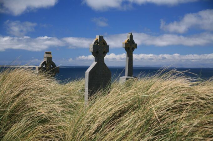 From Doolin: Day Trip to Inisheer With Bike or Bus Tour - Guided Bike or Mini Bus Tour
