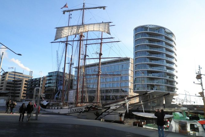 From Down Town to Speicherstadt, HafenCity and Elbphilharmonie - Meeting and End Points