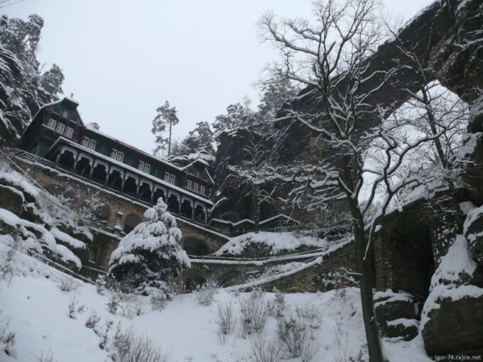 From Dresden: Bohemia and Saxon Switzerland Winter Tour - Discovering Saxon Switzerland