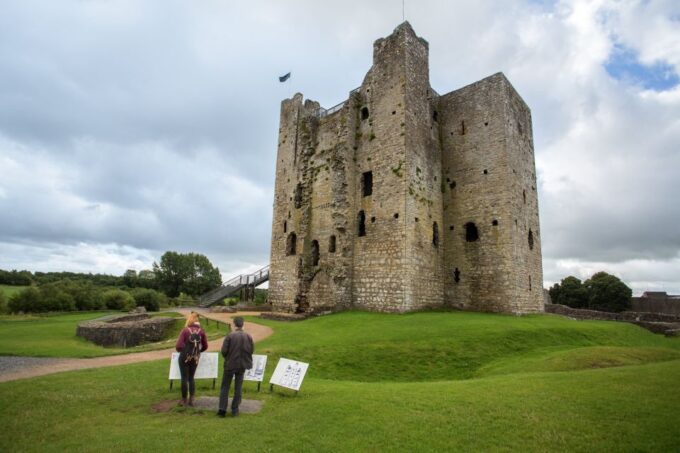 From Dublin: Celtic Boyne Valley and Ancient Sites Tour - Tour Highlights