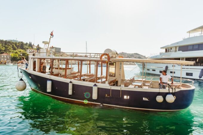 From Dubrovnik: Elaphite Island Cruise With Lunch and Drinks - Island Hopping Highlights