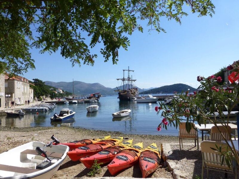 From Dubrovnik: Elaphiti Islands Galleon Cruise With Lunch - Onboard Amenities