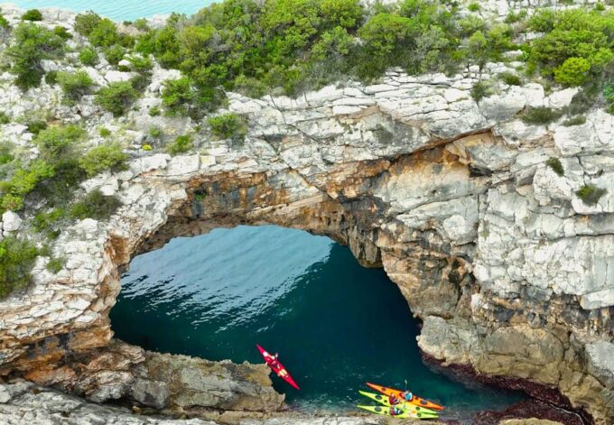From Dubrovnik: Elaphiti Islands Kayaking and Cycling Tour - Experience Highlights