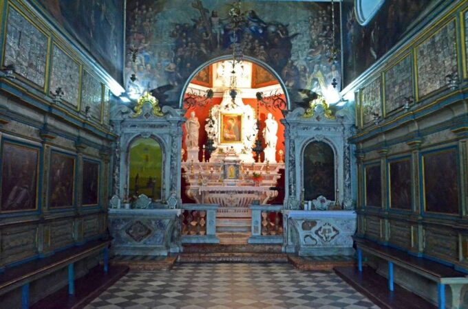 From Dubrovnik: Montenegro Coast Full-Day Trip - Discovering Perasts Charm