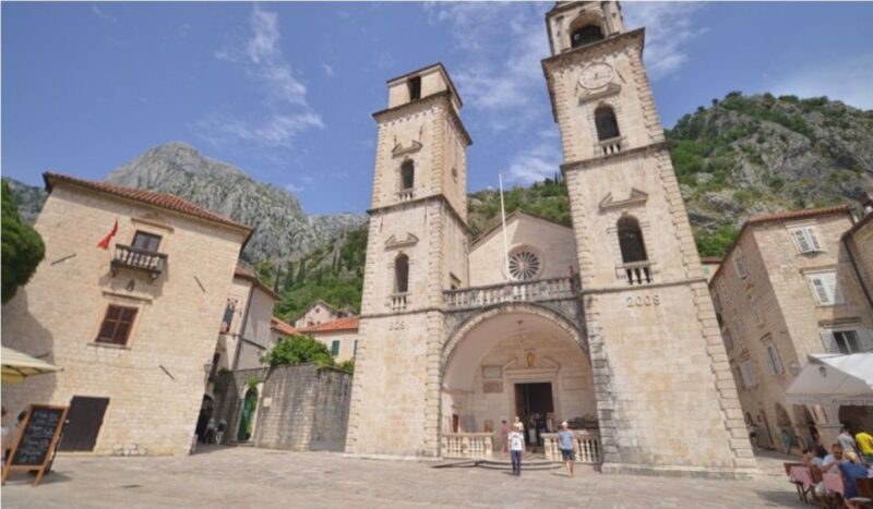 From Dubrovnik: Montenegro Day Trip With Cruise in Kotor Bay - Explore Baroque Architecture in Perast
