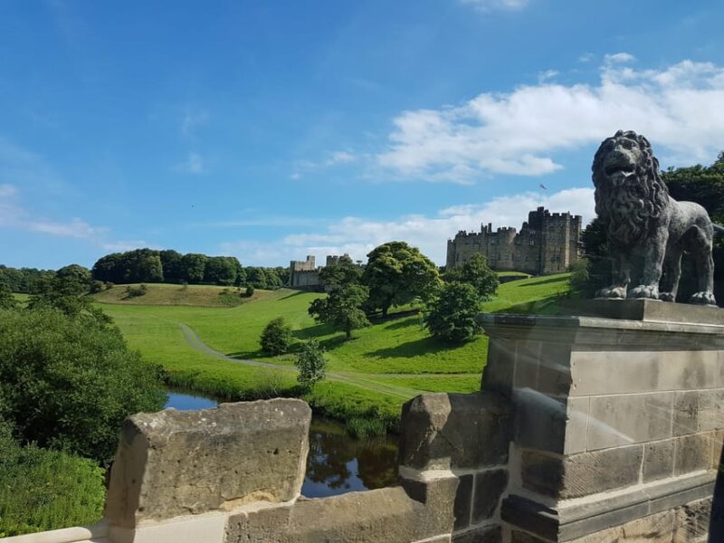From Edinburgh: Holy Island, Alnwick Castle & Northumbria - Attractions and Experiences