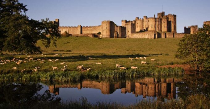 From Edinburgh: Holy Island, Alnwick Castle & Northumbria - Important Information