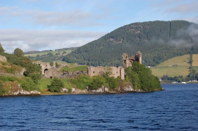 From Edinburgh: Scottish Highlands & Isle of Skye 5-Day Tour - Exploring Culloden Battlefield and Cairngorms