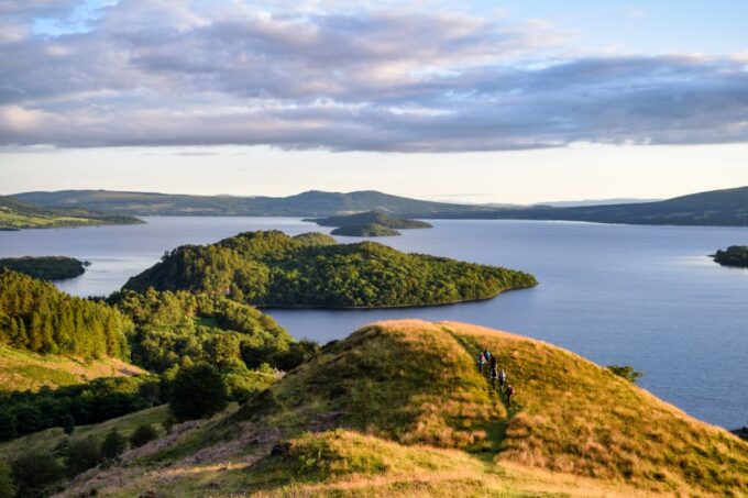 From Edinburgh: Stirling Castle, Kelpies and Loch Lomond - Frequently Asked Questions