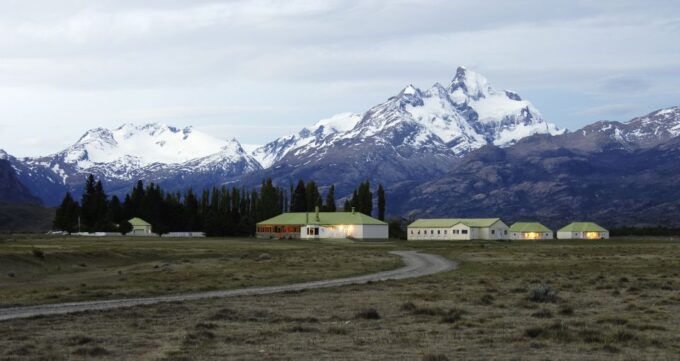 From El Calafate: Estancia Horseback Riding and Boat Tour - Panoramic Sailing