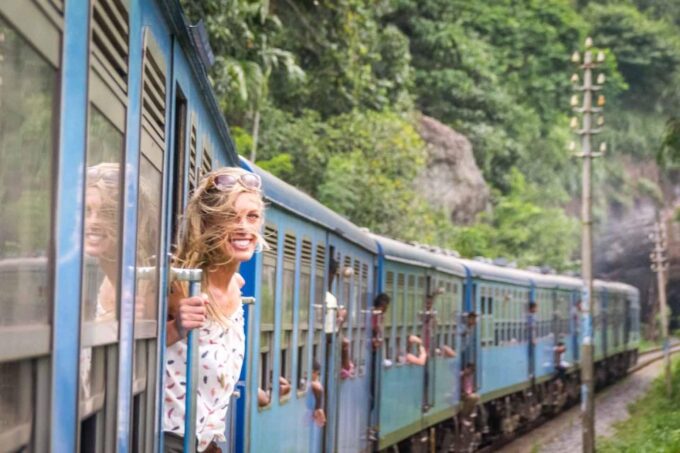 From Ella: First-Class Reserved Train Ticket to Kandy - Highlighting the Attractions
