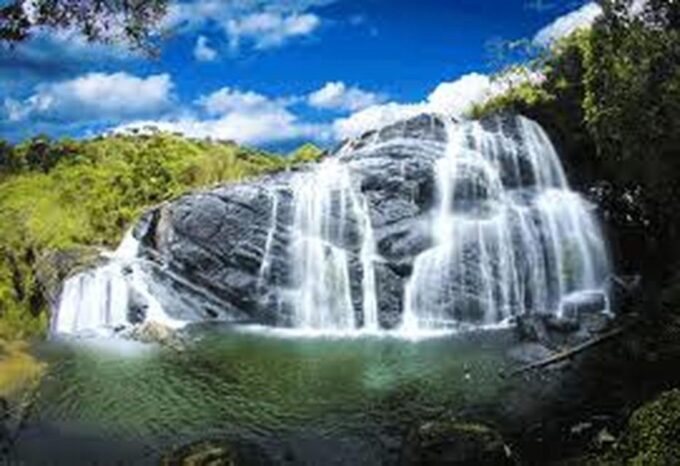 From Ella : Horton Plains National Park & Nuwaraeliya Tour - Discover Nuwara Eliya Landmarks