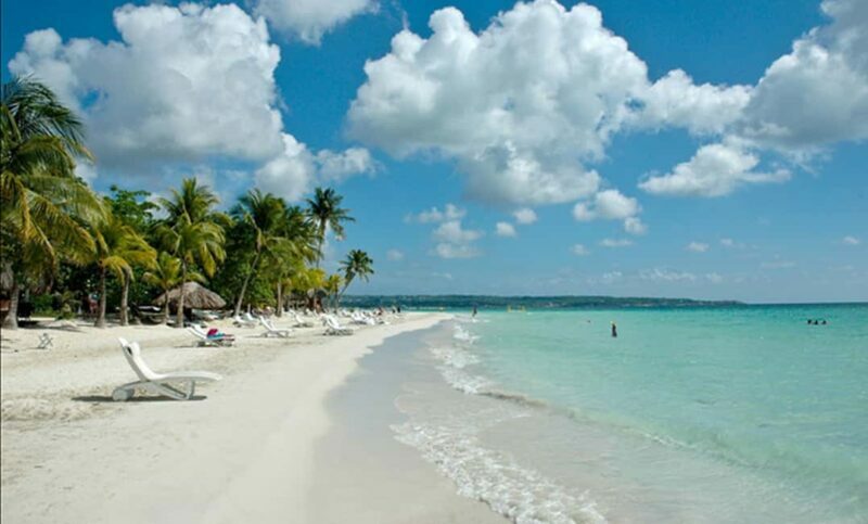 From Falmouth/Ocho Rios: Negril Beach and Catamaran Cruise - Who Should Consider This Tour?