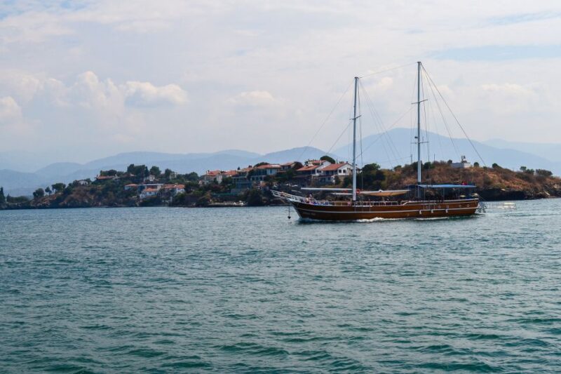 From Fethiye: Island Sailing Trip With Transfer and Lunch - Onboard Amenities
