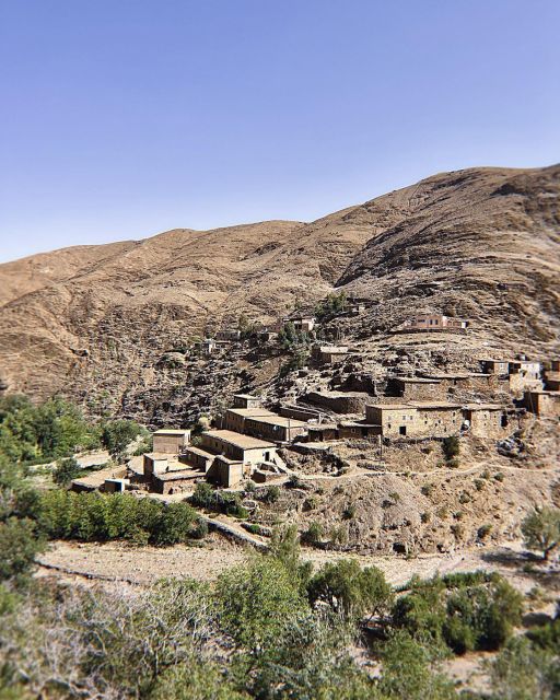 From Fez: 3-Day Sahara Desert and Marrakech Tour - Exploring the Sahara Dunes