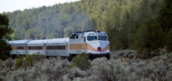 From Flagstaff: Grand Canyon Railroad Full-Day Guided Tour - Accessibility and Recommendations