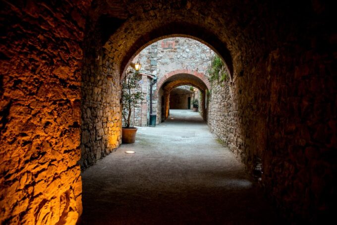 From Florence: Chianti Hills Wineries Tour With Tasting - Tastings Offered