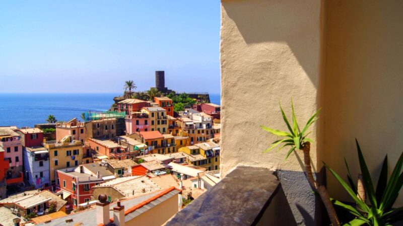 From Florence: Full-Day Private Cinque Terre Tour With Pisa - Visit Riomaggiore and Manarola