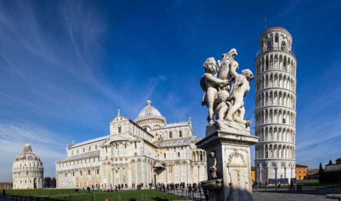 From Florence: Private Full-Day Tour of Pisa and Lucca - Local Pastry Indulgence