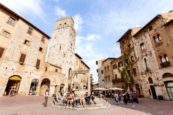 From Florence: Siena, San Gimignano & Monteriggioni Tour - Savor Chianti Wine Tasting