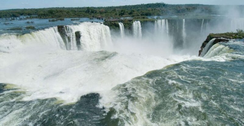 From Foz Do Iguaçu: Argentinean Falls Tour With Pickup - Itinerary Details