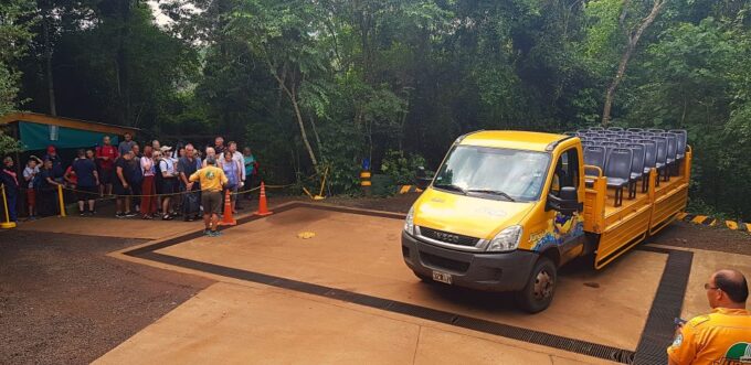 From Foz Do Iguaçu: Argentinian Iguazu Falls With Boat Ride - Boat Ride Experience