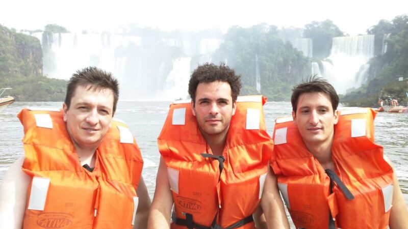 From Foz Do Iguaçu: Iguazú Falls Boat Ride Argentina - Visiting Iguazú National Park