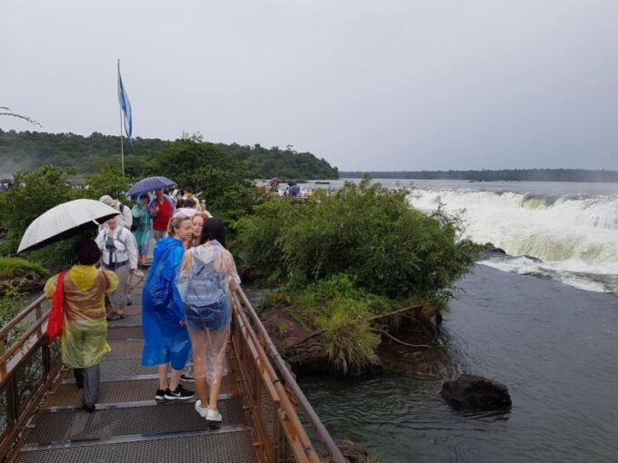 From Foz Do Iguaçu: Iguazu Falls Boat Ride Argentina - Boat Ride at Three Musketeers
