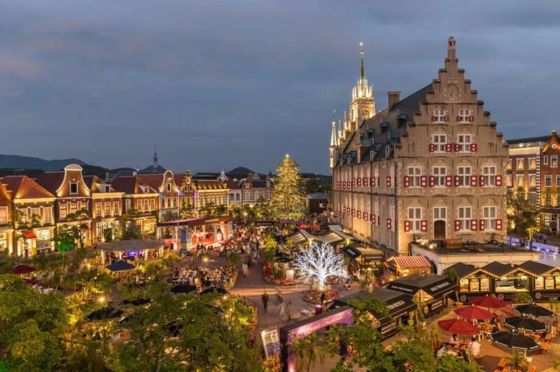 From Fukuoka: Private Day Trip to Huis Ten Bosch Theme Park - Thrilling Virtual Reality Experiences