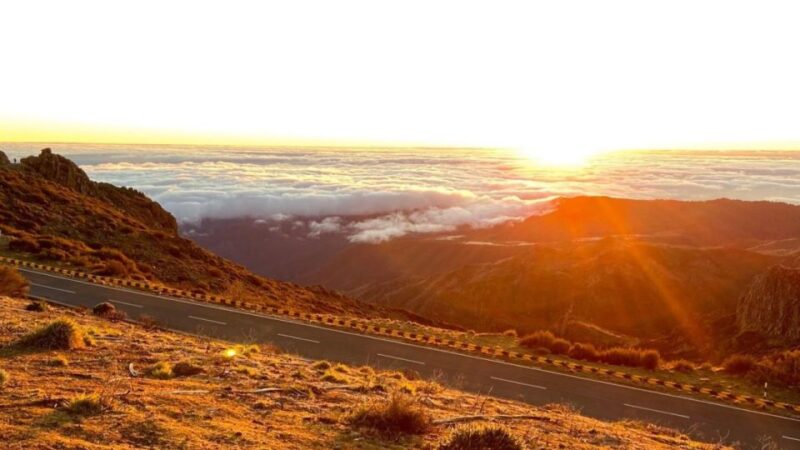 From Funchal: Pico Do Arieiro to Pico Ruivo Sunrise Hike - Key Points
