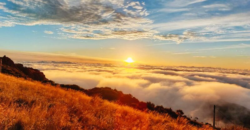 From Funchal: Sunrise at Pico Do Arieiro With Breakfast - Highlights and Features