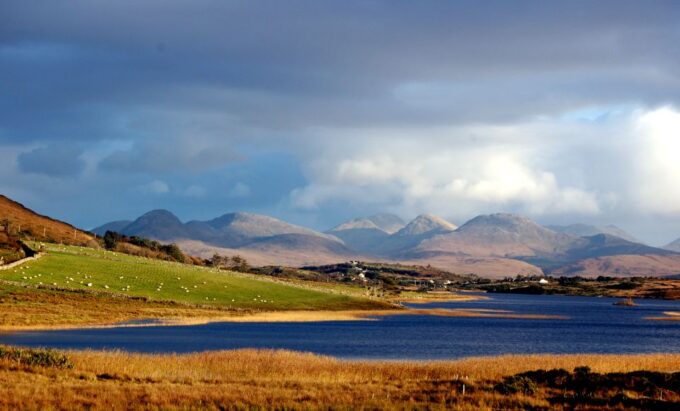 From Galway: Castles of Connemara Full-Day Tour - Discovering Ballynahinch Castle