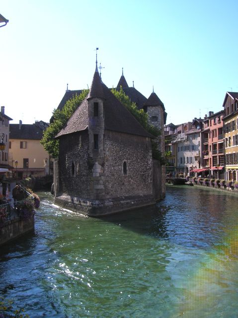 From Geneva: Annecy Half-Day Trip - Admiring Charming Canals